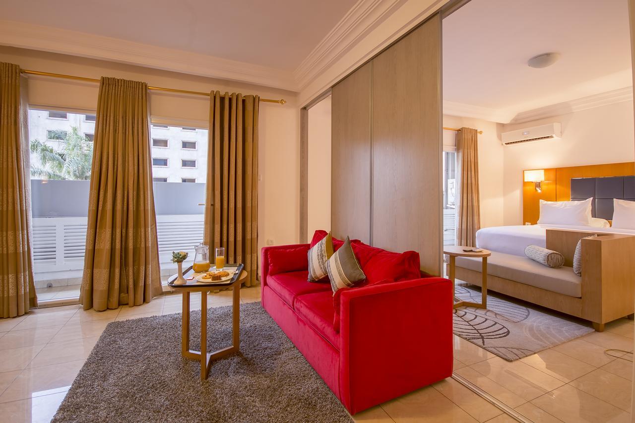 Leon Hotel Kinshasa Buitenkant foto