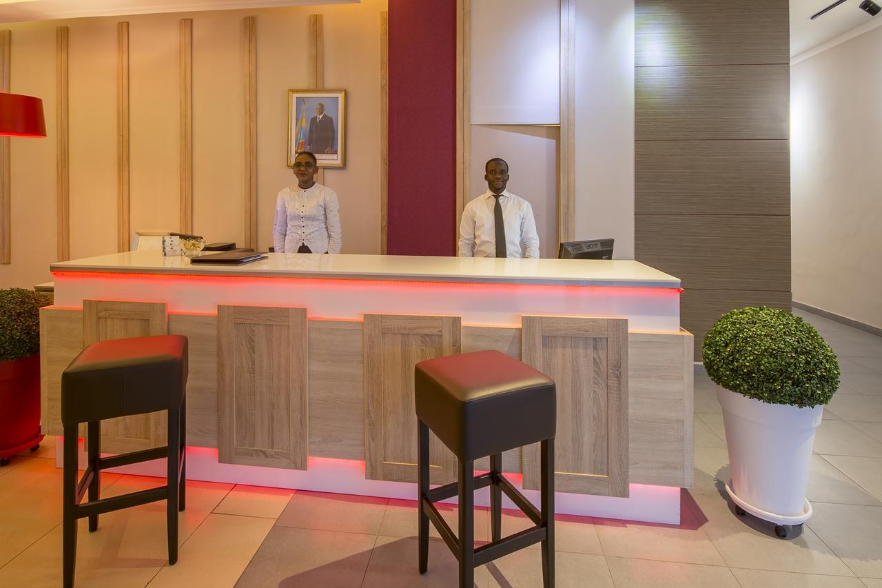 Leon Hotel Kinshasa Buitenkant foto